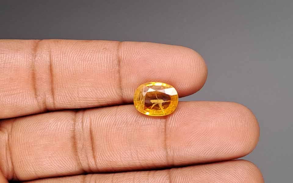 Yellow Sapphire (Pukhraj) Gemstone - 4.27 Carats