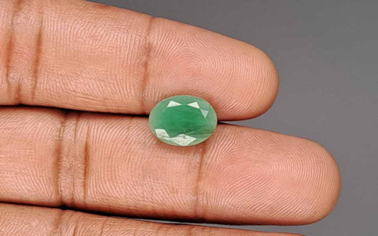 Emerald (Panna) Gemstone - 3.43 Carats