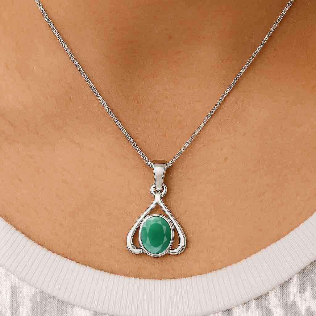 Timeless 925 Silver Emerald Stone Pendant