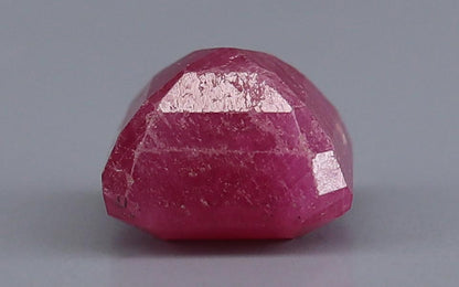 Ruby (Manik) Gemstone - 4.73 Carats