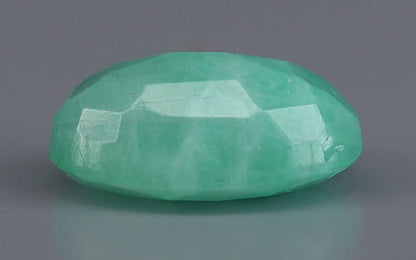 Emerald (Panna) Gemstone - 3.71 Carats
