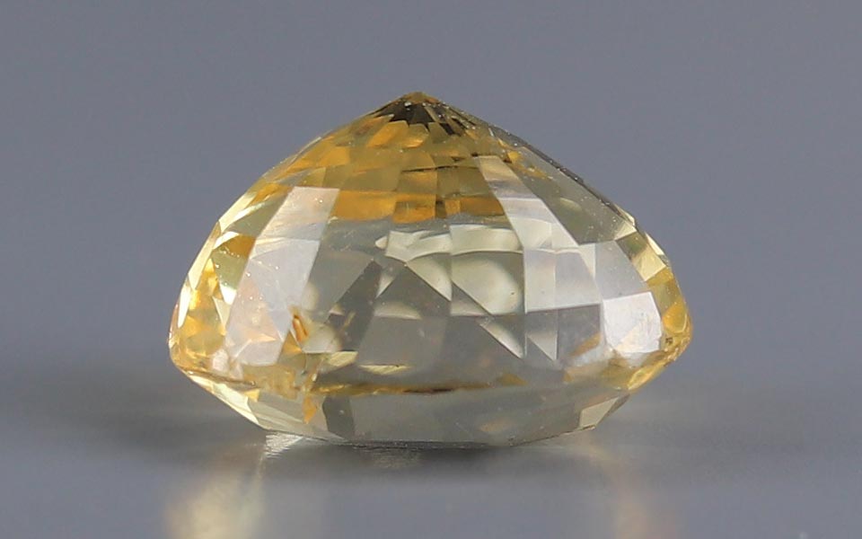 Yellow Sapphire (Pukhraj) Gemstone - 6.16 Carats