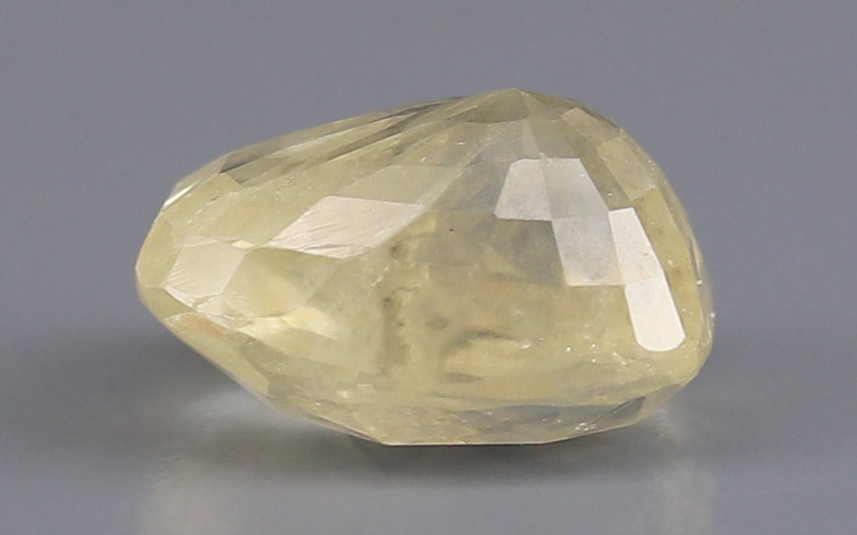 Yellow Sapphire (Pukhraj) Gemstone - 5.6 Carats