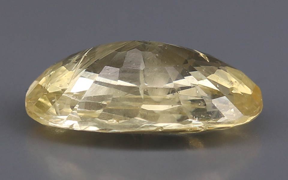Yellow Sapphire (Pukhraj) Gemstone - 6.61 Carats