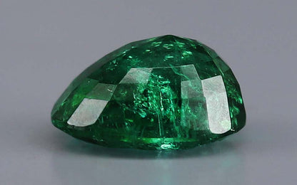 Emerald (Panna) Gemstone - 4.39 Carats