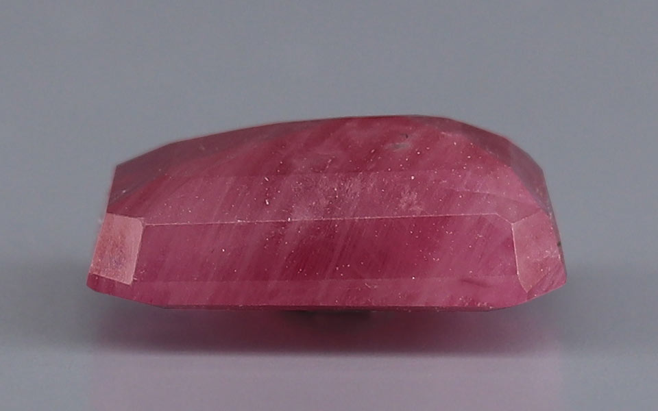 Ruby (Manik) Gemstone - 6.89 Carats
