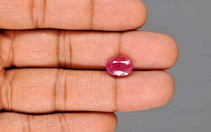 Ruby (Manik) Gemstone - 4.24 Carats