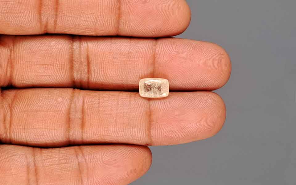 Yellow Sapphire (Pukhraj) Gemstone - 2.86 Carats
