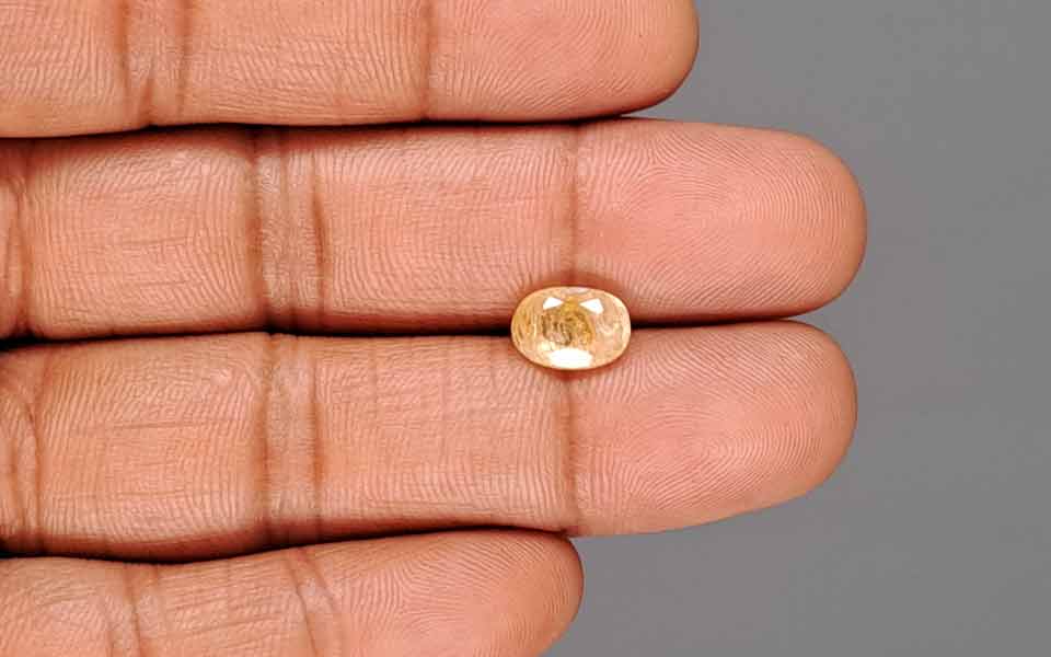 Yellow Sapphire (Pukhraj) Gemstone - 2.96 Carats