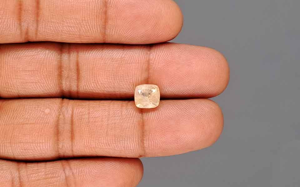 Yellow Sapphire (Pukhraj) Gemstone - 2.98 Carats