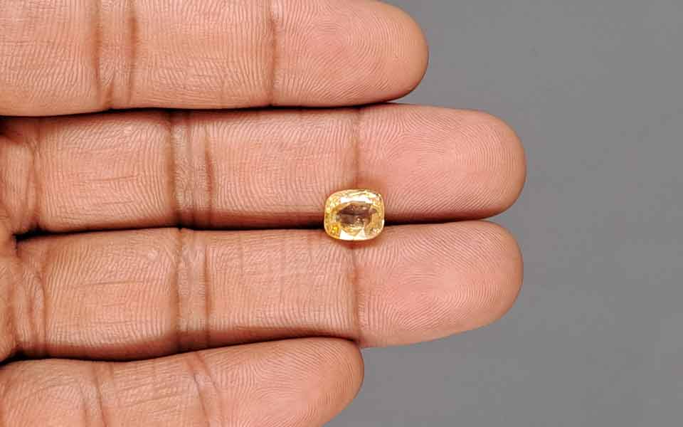 Yellow Sapphire (Pukhraj) Gemstone - 3.08 Carats