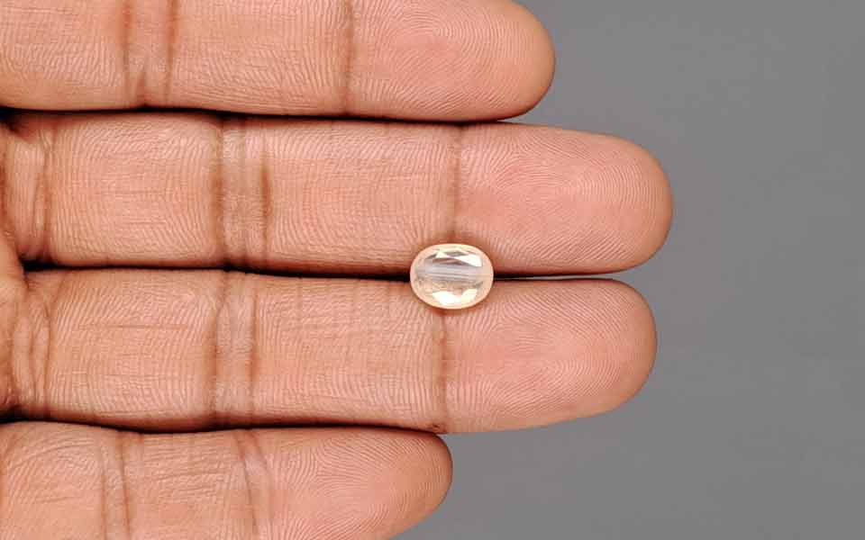 Yellow Sapphire (Pukhraj) Gemstone - 3.12 Carats