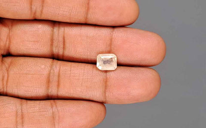 Yellow Sapphire (Pukhraj) Gemstone - 3.26 Carats