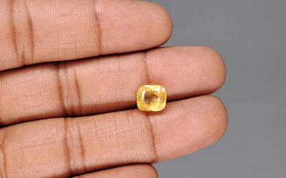 Yellow Sapphire (Pukhraj) Gemstone - 3.98 Carats