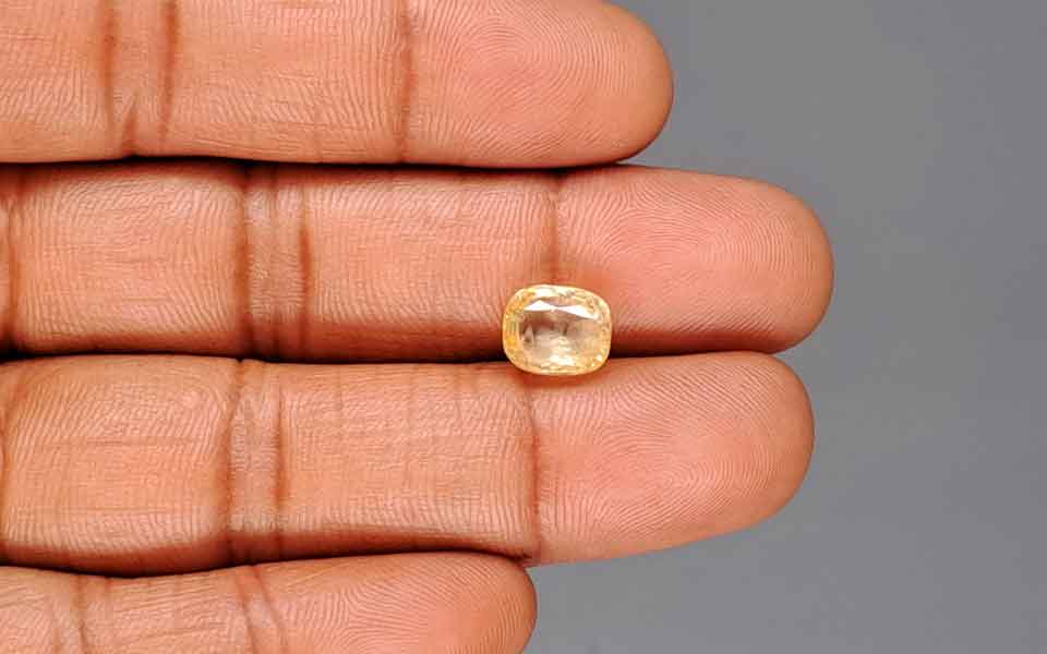 Yellow Sapphire (Pukhraj) Gemstone - 3.99 Carats