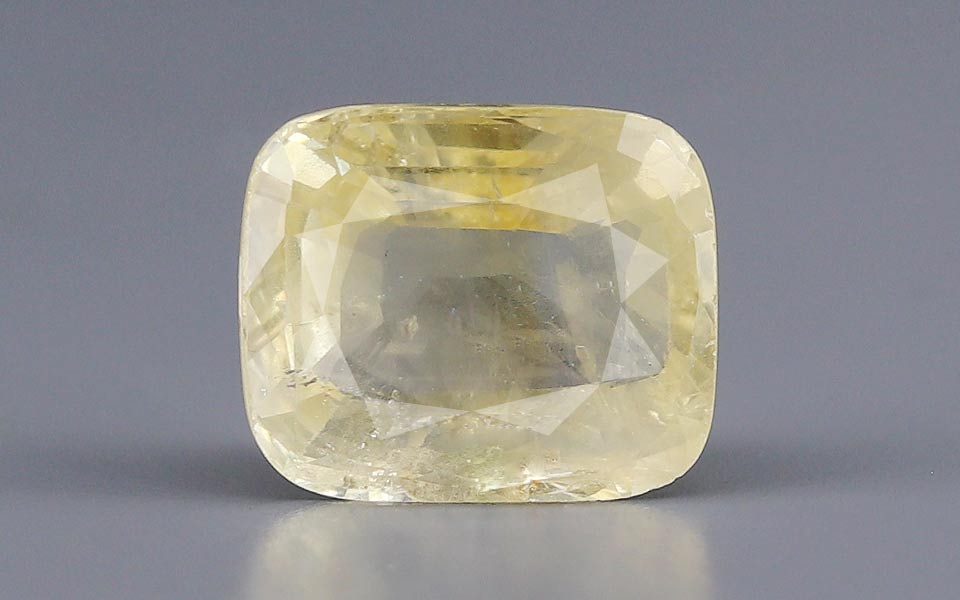 Yellow Sapphire (Pukhraj) Gemstone - 4.04 Carats