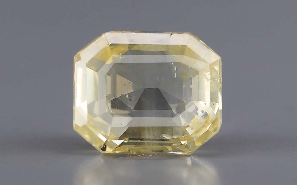 Yellow Sapphire (Pukhraj) Gemstone - 4.1 Carats