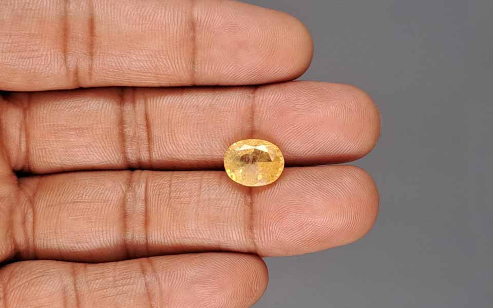 Yellow Sapphire (Pukhraj) Gemstone - 4.93 Carats