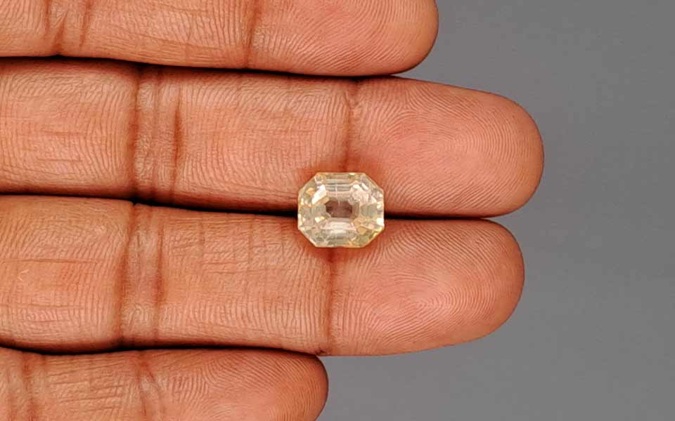 Yellow Sapphire (Pukhraj) Gemstone - 6.39 Carats