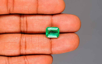 Emerald (Panna) Gemstone - 4.06 Carats