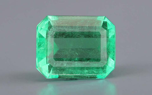 Emerald (Panna) Gemstone - 4.06 Carats