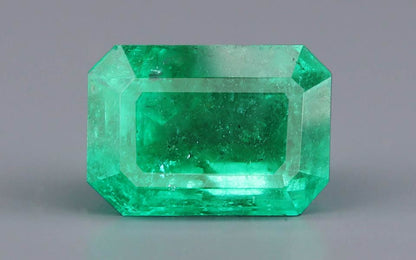Emerald (Panna) Gemstone - 7.13 Carats