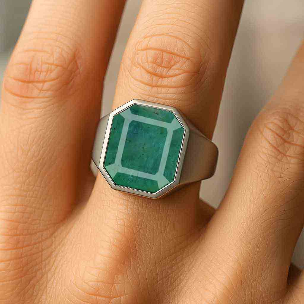 Stylish Sterling Silver Men’s Emerald Ring