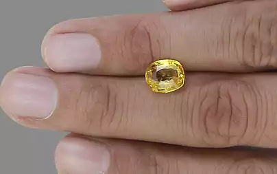 Yellow Sapphire (Pukhraj) - 3.31 Carats