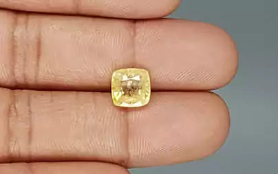 Yellow Sapphire (Pukhraj) - 3.67 Carats
