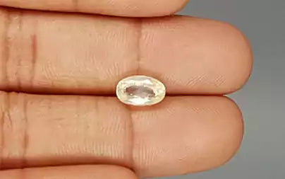 Yellow Sapphire (Pukhraj) - 3.16 Carats