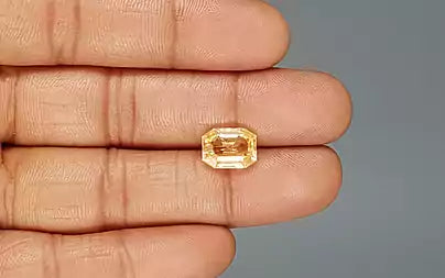 Yellow Sapphire (Pukhraj) - 5.24 Carats