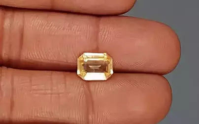 Yellow Sapphire - 3.09 Carats (Pukhraj - 3.37 Ratti)