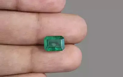 Emerald (Panna) - 2.89 Carats