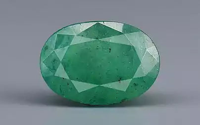 Emerald - 7.48 Carats (Panna - 8.15 Ratti)