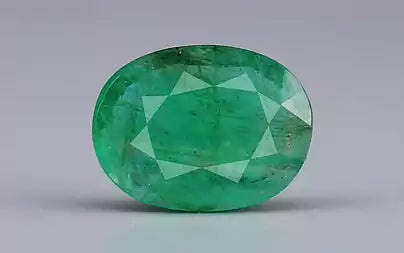 Emerald (Panna) - 3.59 Carats