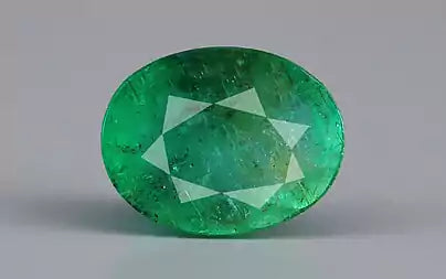 Emerald (Panna) - 2.74 Carats