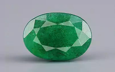 Emerald (Panna) - 2.60 Carats