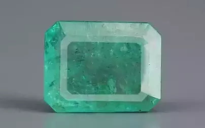 Emerald - 2.21 Carats (Panna - 2.41 Ratti)