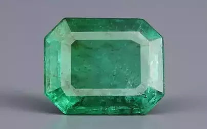 Emerald (Panna) - 2.68 Carats