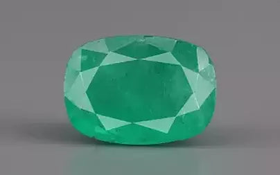 Emerald (Panna) - 2.62 Carats