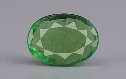 Emerald (Panna) - 2.42 Carats