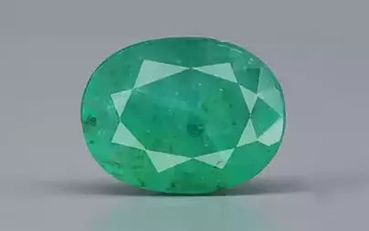 Emerald (Panna) - 5.66 Carats
