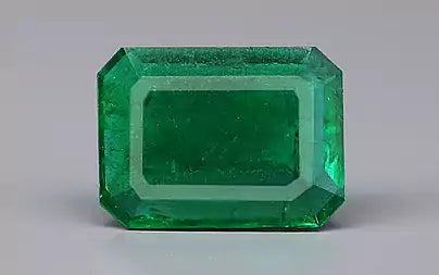 Emerald (Panna) - 5.51 Carats