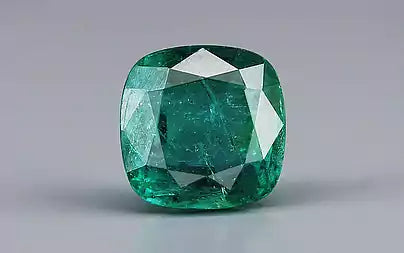 Emerald (Panna) - 5.81 Carats