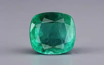 Emerald - 4.11 Carats (Panna - 4.48 Ratti)