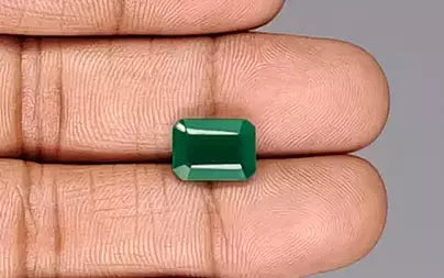 Green Onyx - 3.59 Carats