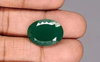 Green Onyx - 11.89 Carats