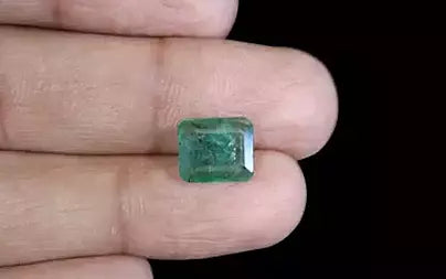 Emerald (Panna) - 2.69 Carats