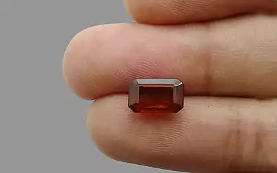 Hessonite - 3.50 Carats (Gomed - 3.82 Ratti)