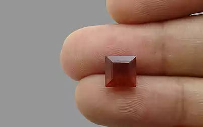 Hessonite - 3.30 Carats (Gomed - 3.60 Ratti)